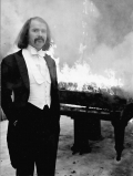 Das brennende Klavier